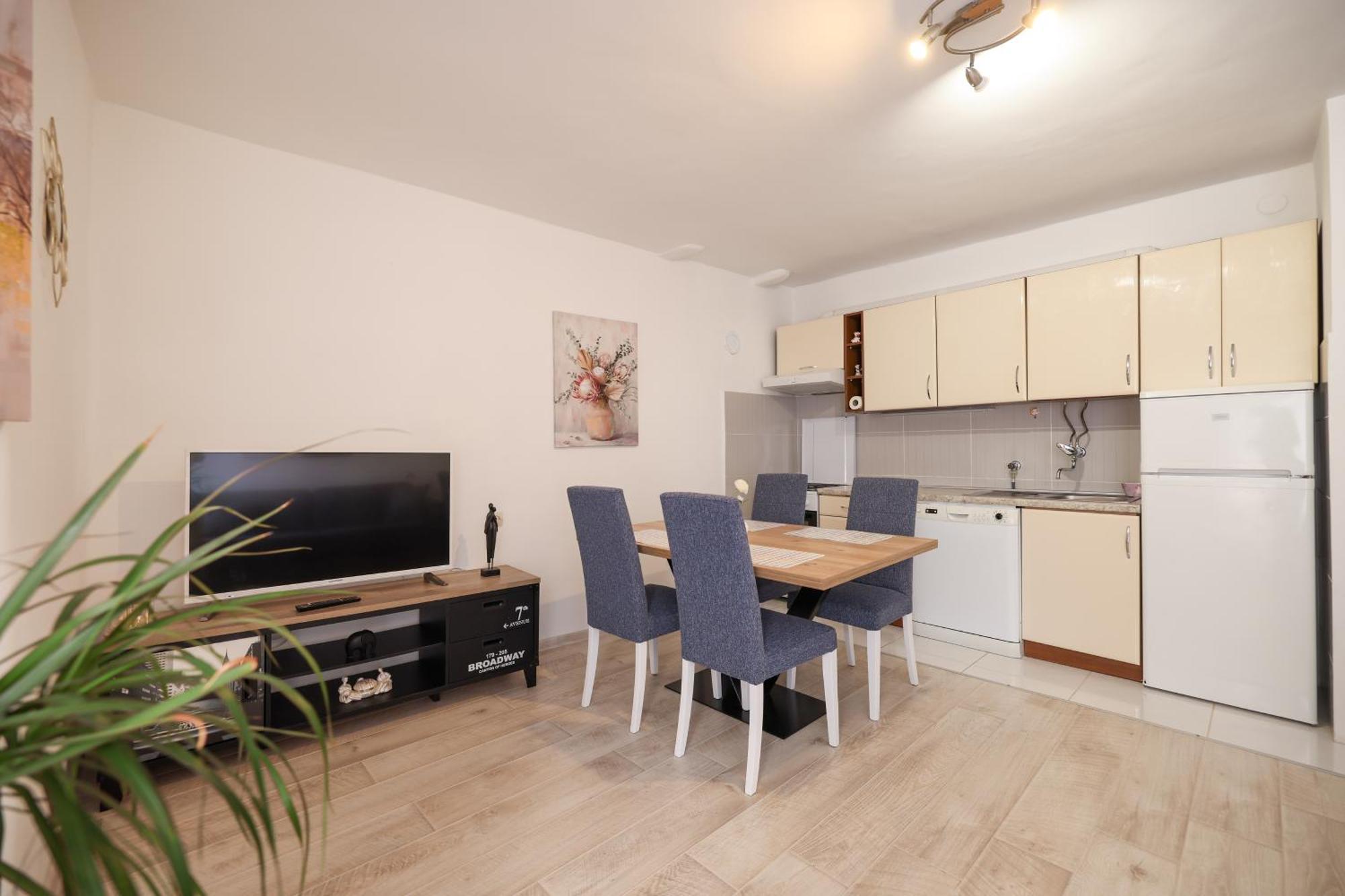Viva - 2 Bedroom Apt In City Centar Zadar Dış mekan fotoğraf