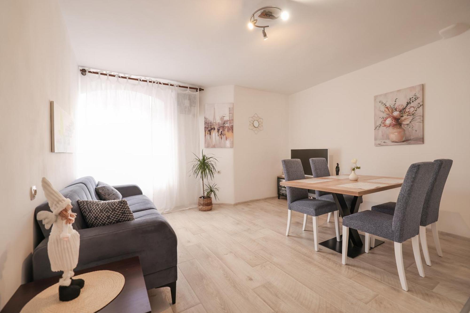 Viva - 2 Bedroom Apt In City Centar Zadar Dış mekan fotoğraf