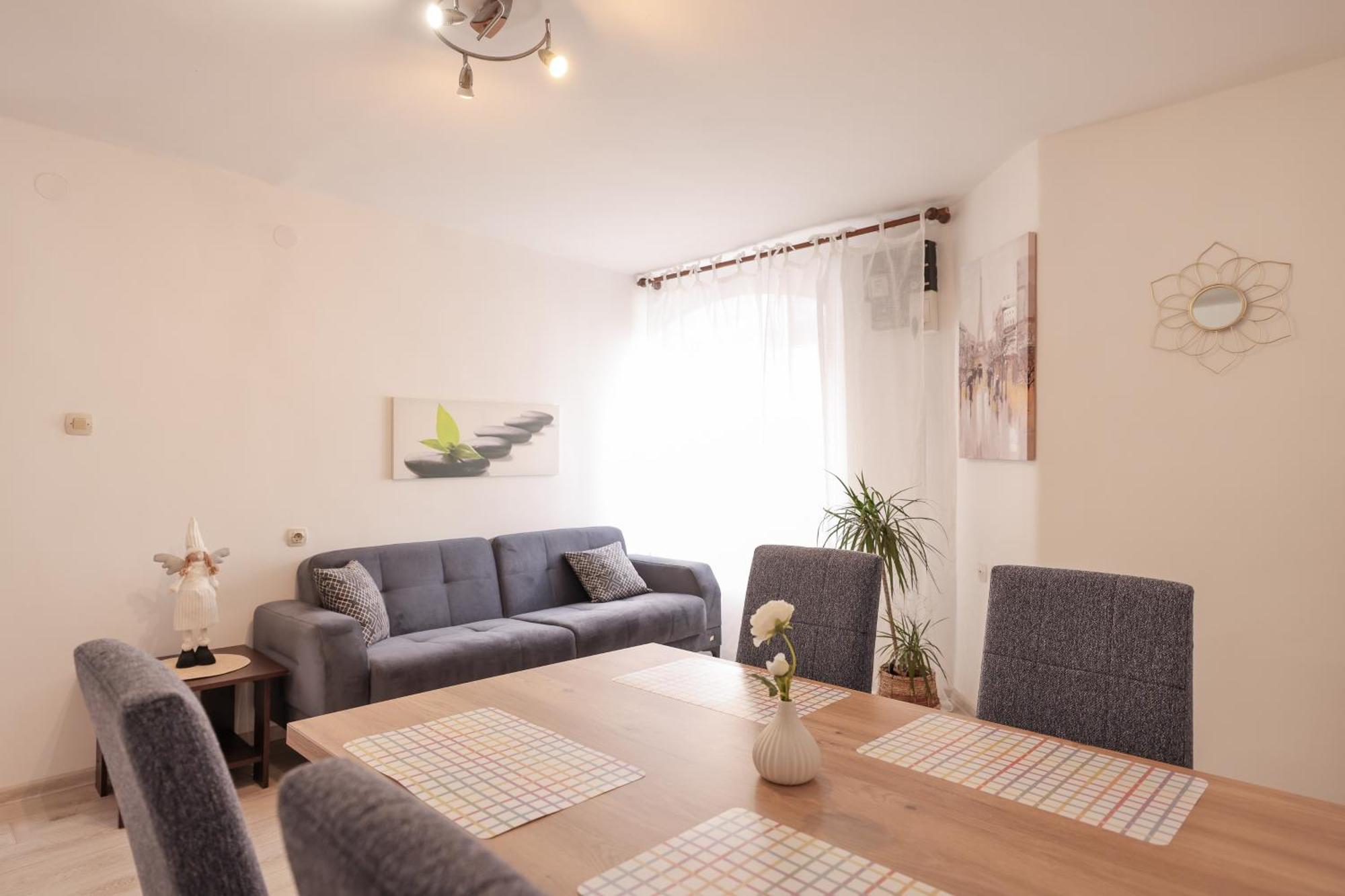 Viva - 2 Bedroom Apt In City Centar Zadar Dış mekan fotoğraf